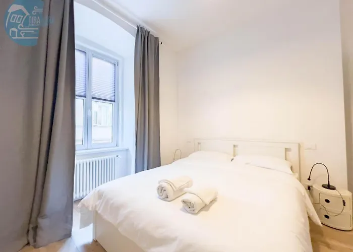 Imbriani 4s Tirabora Short Rent *