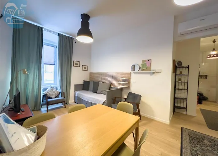 Imbriani 4s Tirabora Short Rent * Trieste